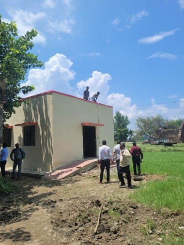 The team from Lucknow investigated the rigging in the construction of Kovid ward