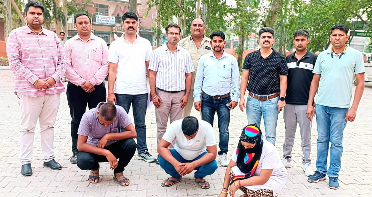 Three including woman arrested while doing fetal sex test at home