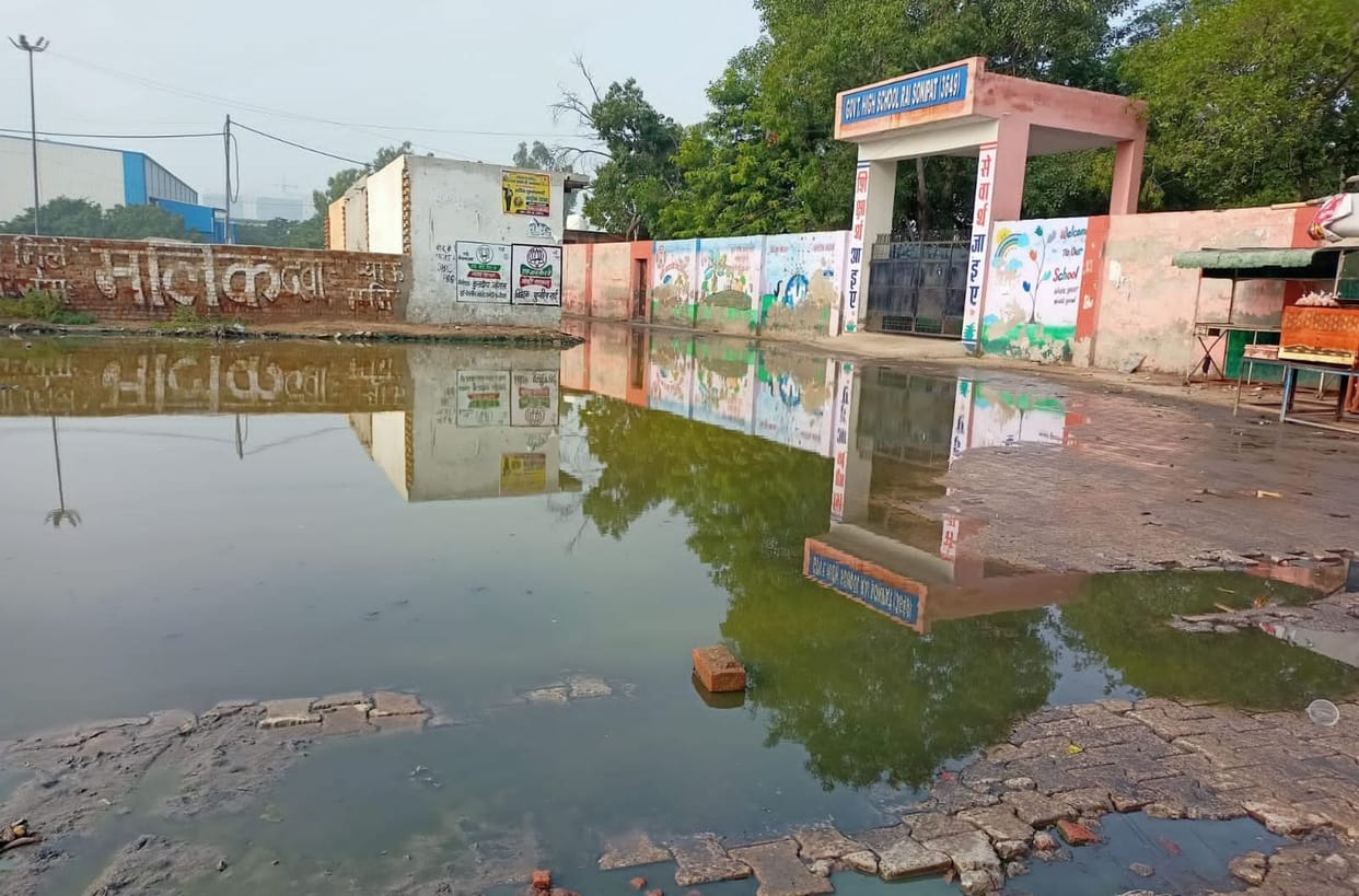 Contaminated water filled on the way to school and temple, increasing trouble