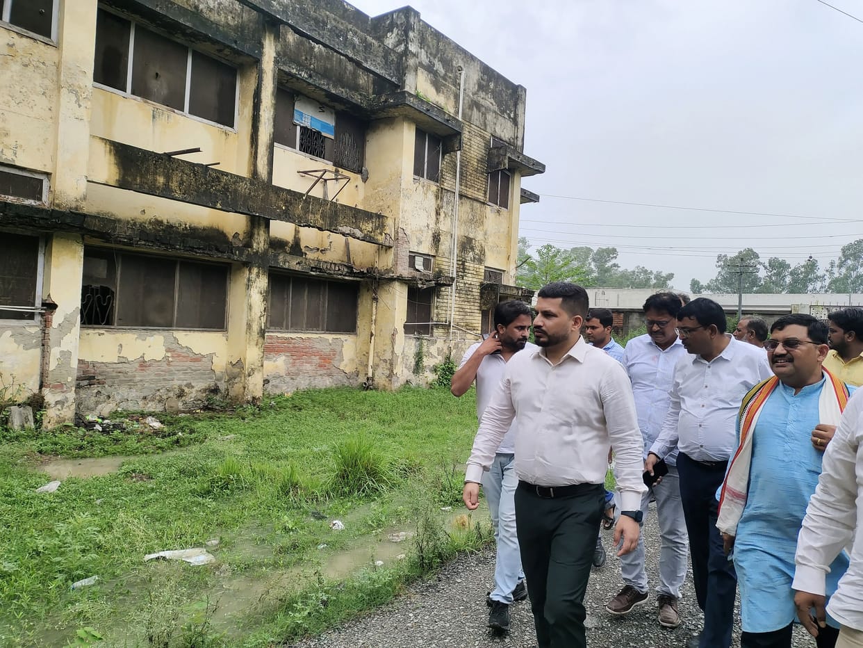 Facilities should be increased in industrial area