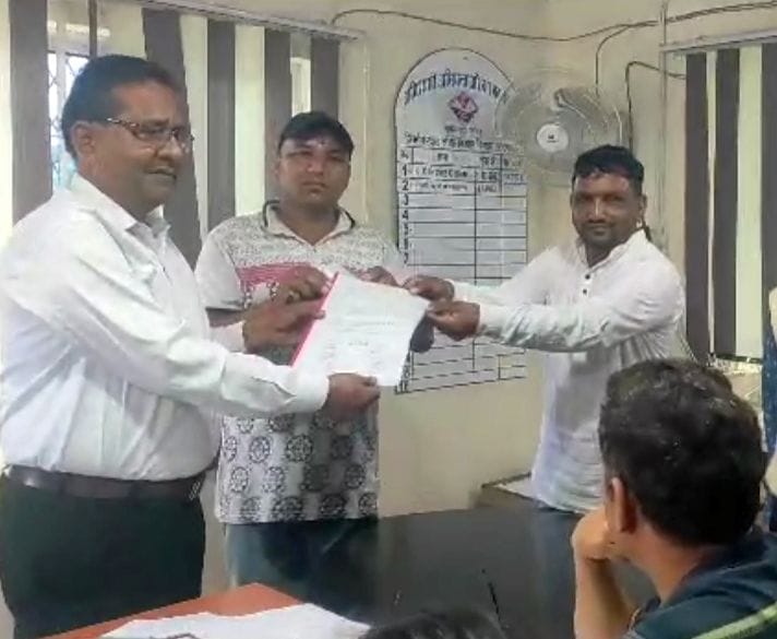 Demand for repair of Marodakhan-Dyartoli and Marodakhan-Chhanda road