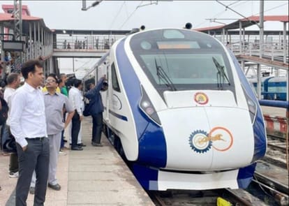 Vande Bharat ran at a speed of 110 km, reached Lucknow in four hours