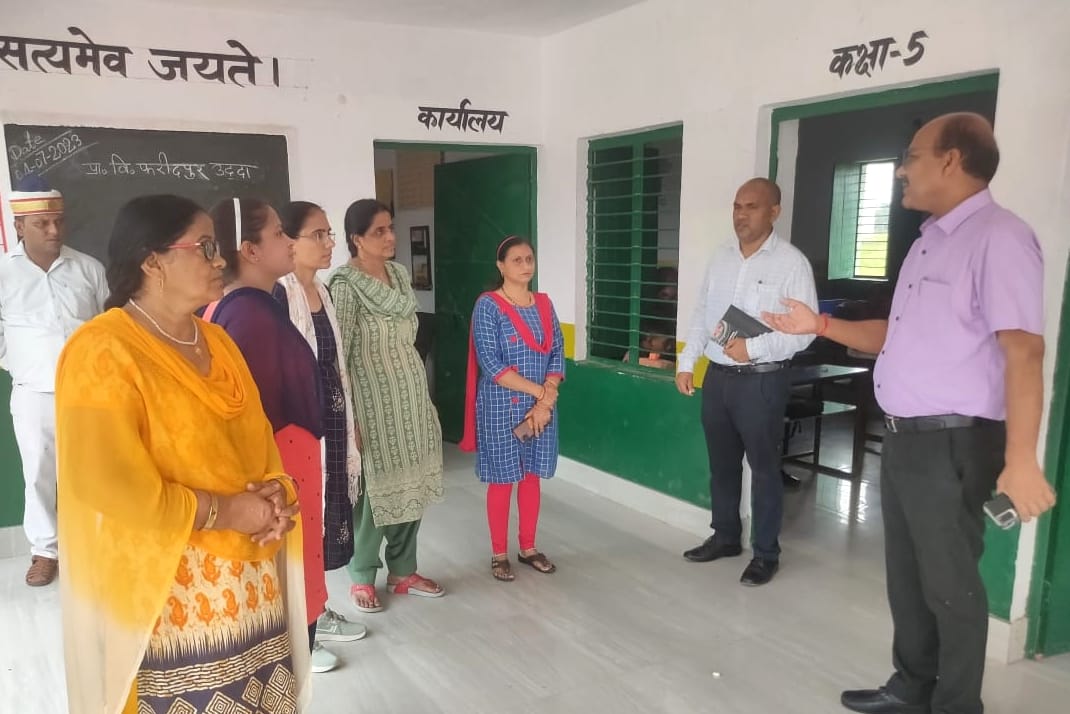 DM angry on the quality of education, sought clarification from teachers