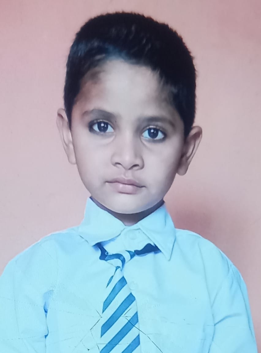 Five-year-old child drowned in a drain while bathing in the rain, died