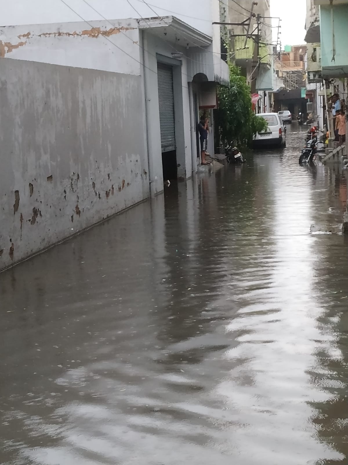 City submerged due to rain for half an hour