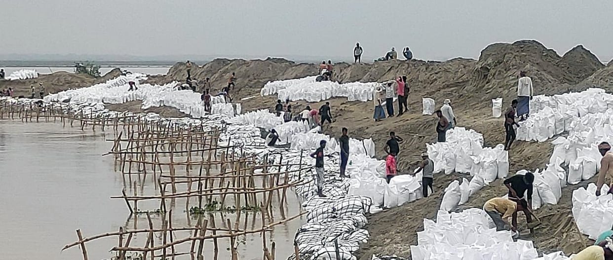 Six houses in Ahirana drowned in Sharda Sharda river