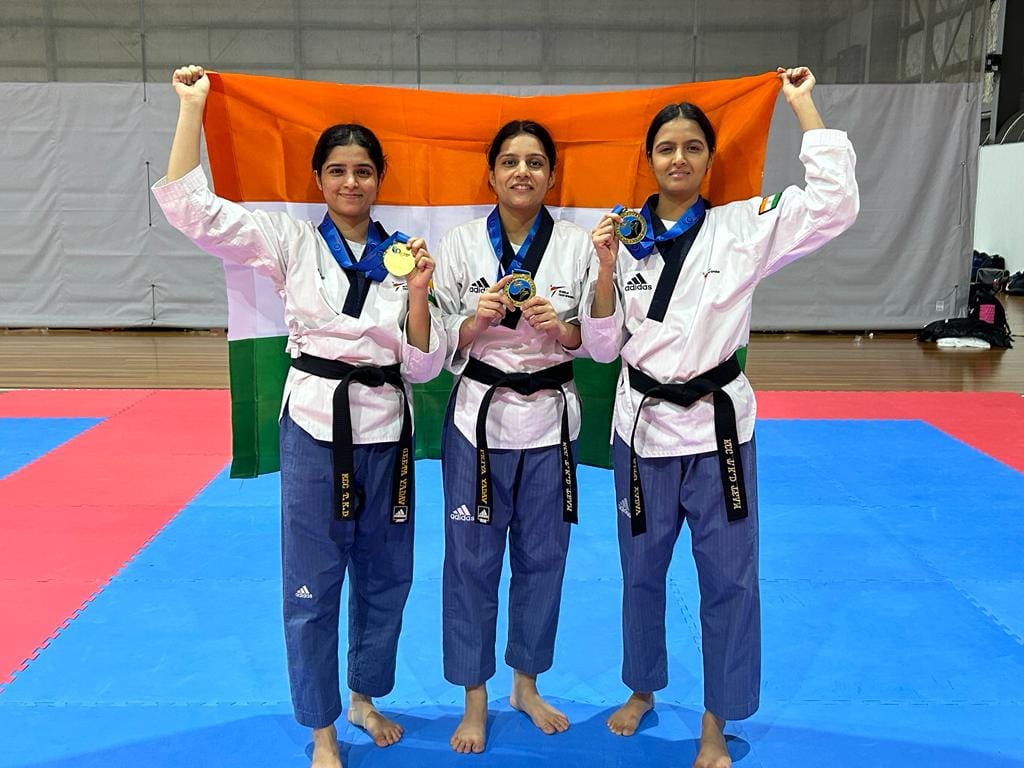 Three real sisters won gold medals in Australia