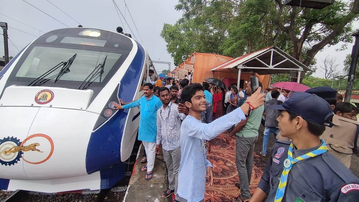 vande bharat train