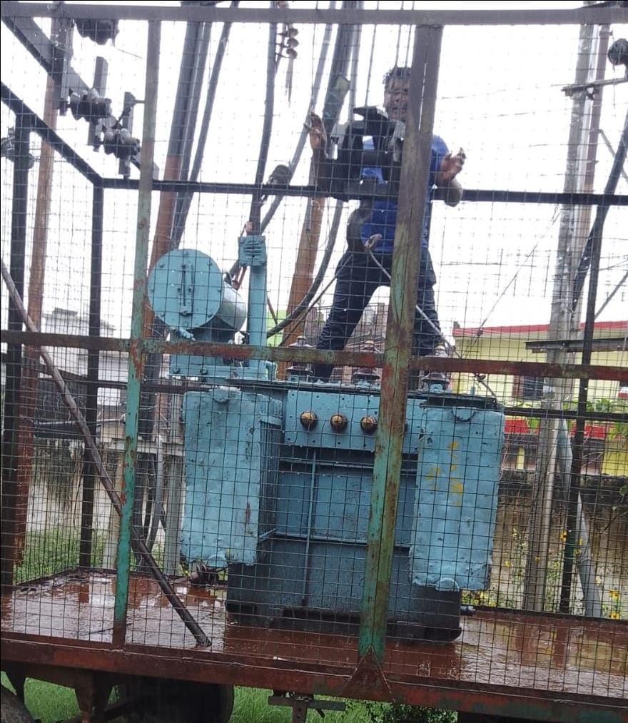 Breakdown due to rain, power failure from city to countryside
