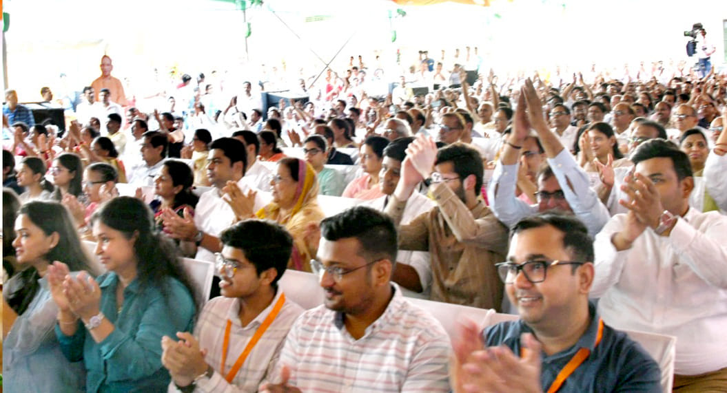 400 people witnessed the Prime Minister's program
