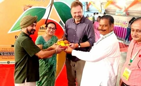 District's Langra stood second in Delhi Mango Festival