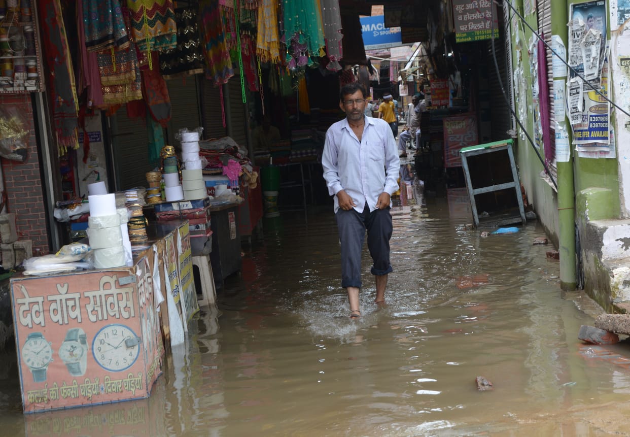 Sewerage system failed in the rain, waterlogging again in the city