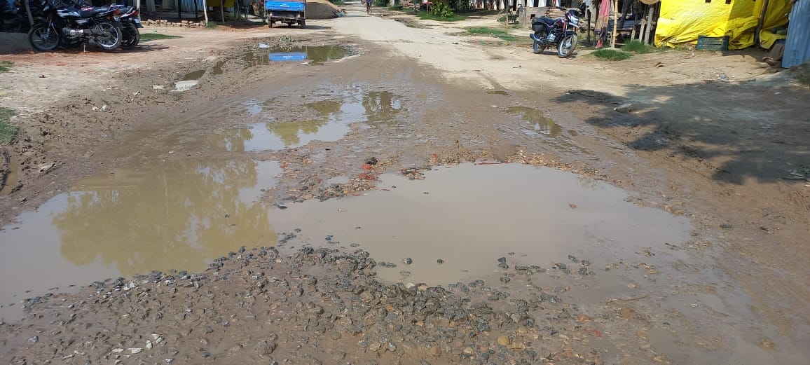 150 roads damaged in construction of expressway