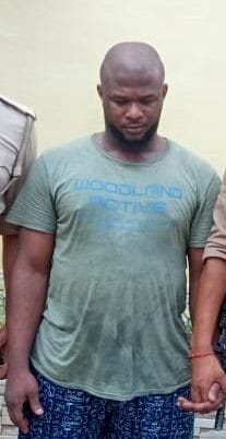 Fraud of 15 lakhs from a farmer by luring an expensive gift, Nigerian arrested