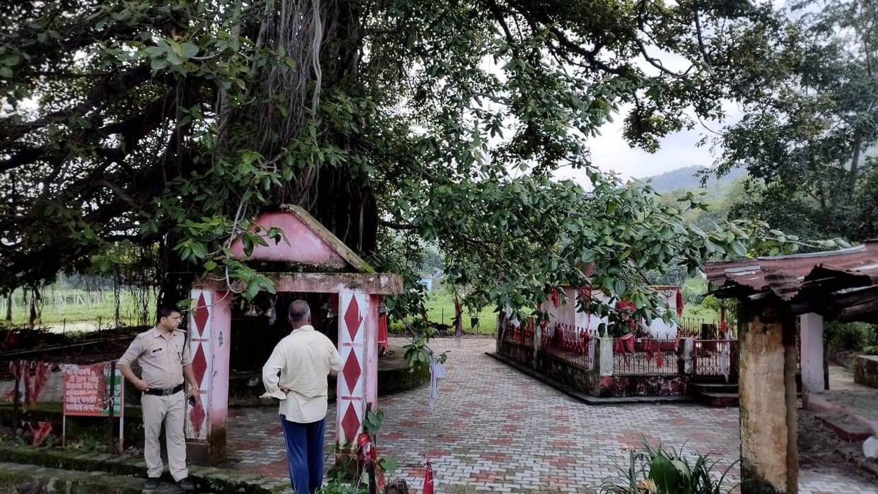 Thieves raid two temples, steal 70 bells and urns