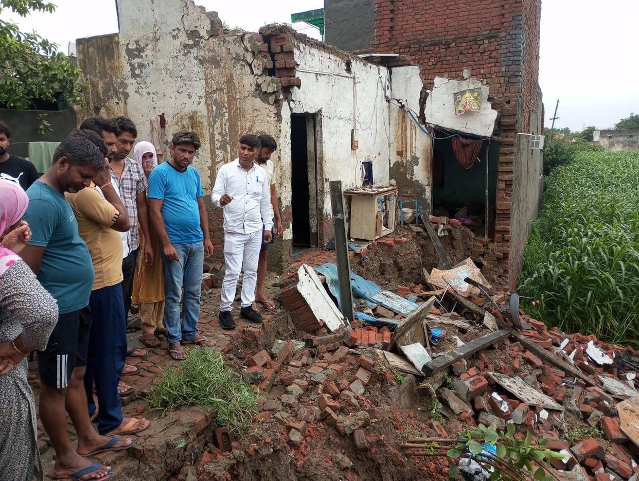 Four houses collapsed in two days of rain, many damaged