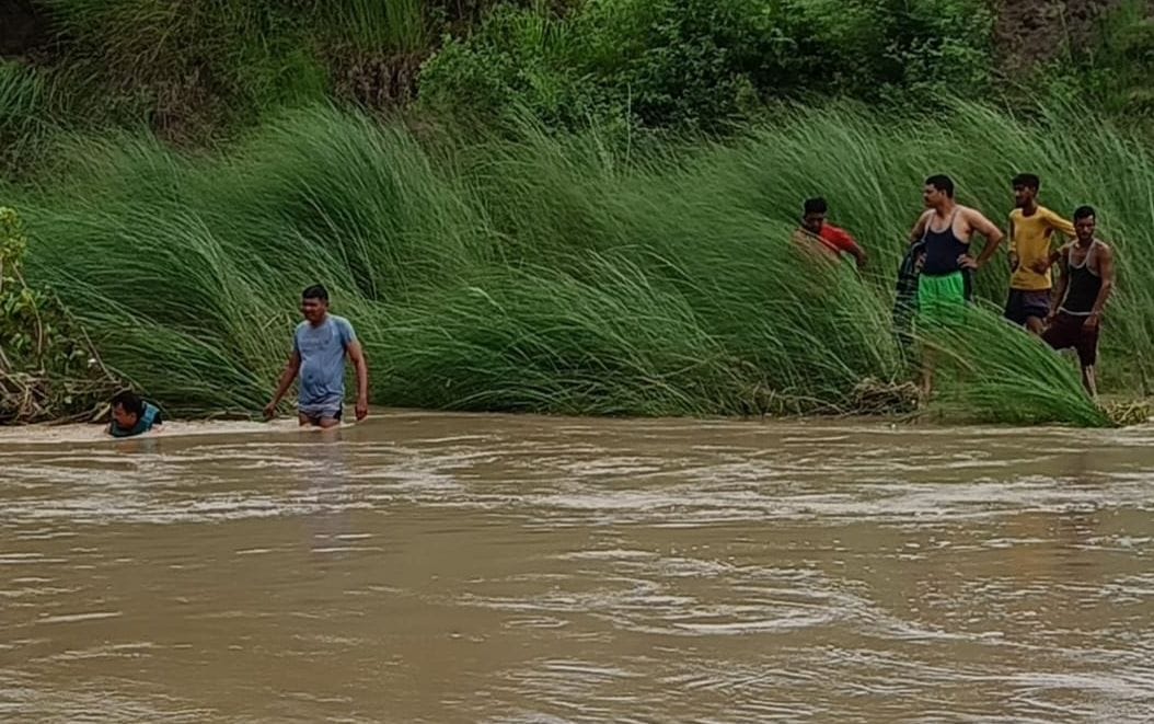 old man drowned in bour river in gadarpur
