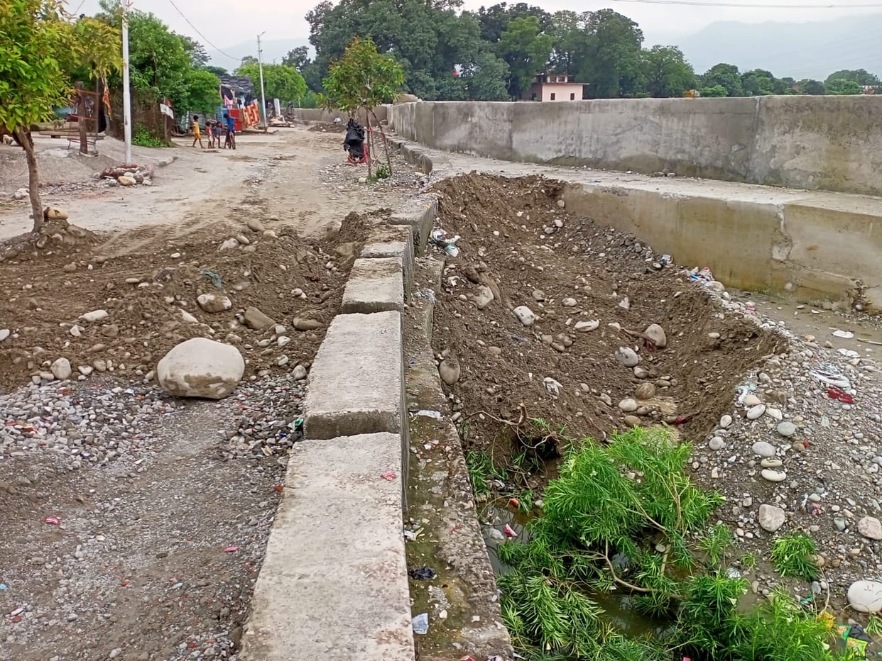 Digging was being done in one erosion site for filling in another erosion site