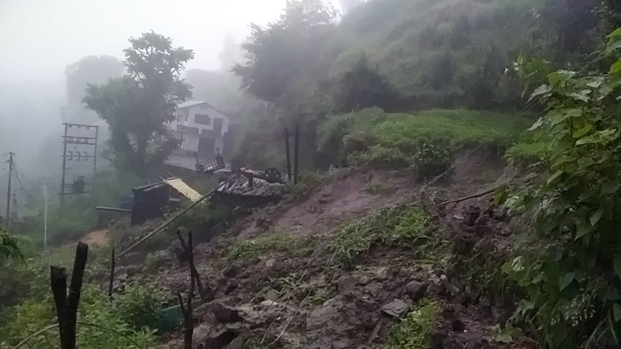 Cloud burst in Falan-two of Lag valley, 100 bighas of land washed away