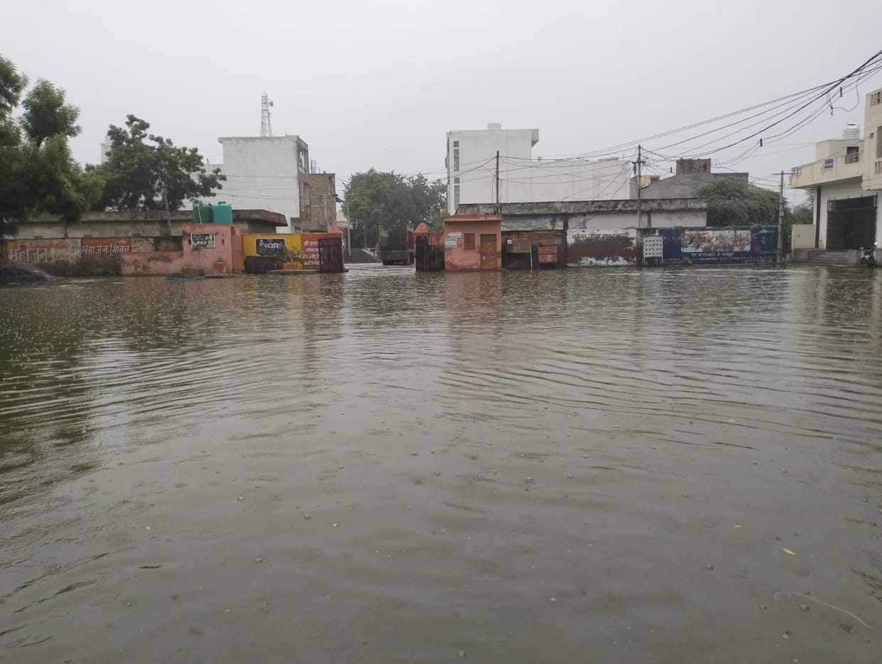 Water logging in the city due to rain, holiday declared in schools
