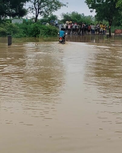 Water came in Aril river lying dry for years, flood like situation