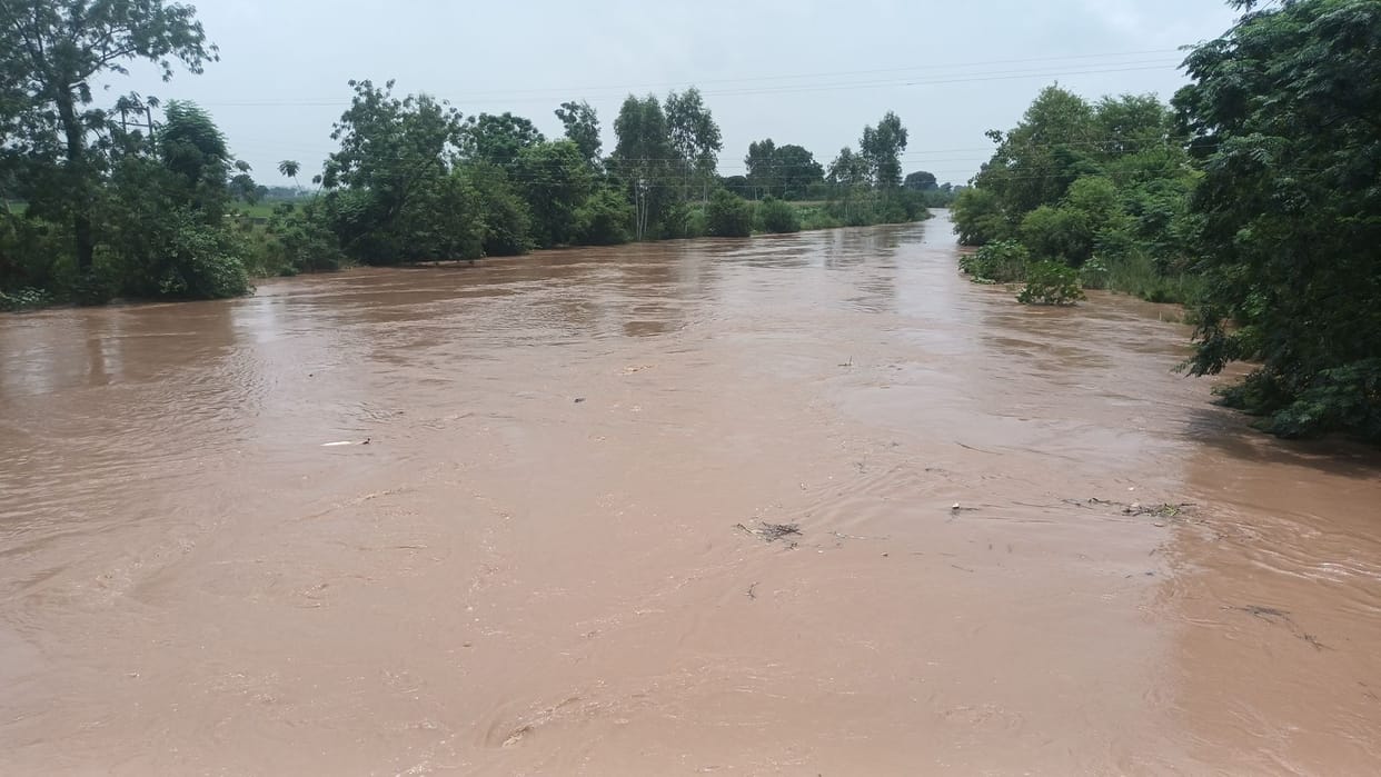 Fear of reaching 16 thousand cusecs of water in Ghaggar till this morning, danger in villages of coastal areas