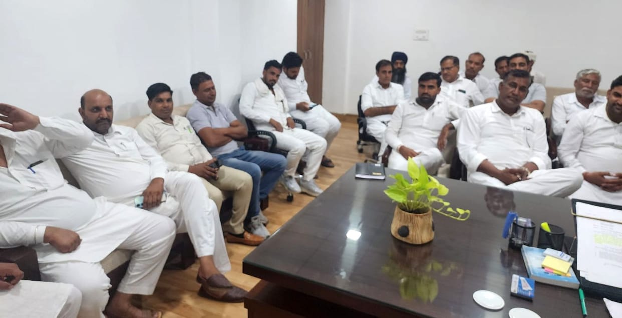 Sarpanch angry over not getting work up to five lakhs, met CEO