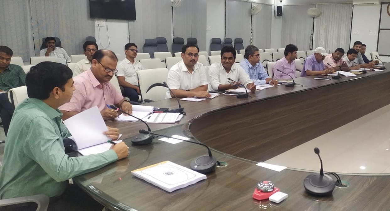 Take action against the contractor for irregularities in construction