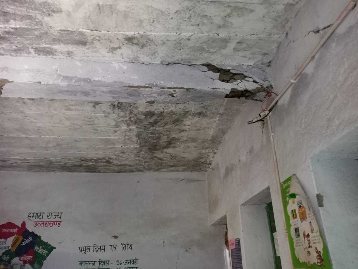 Studying in rainy season is not free from danger in 39 schools