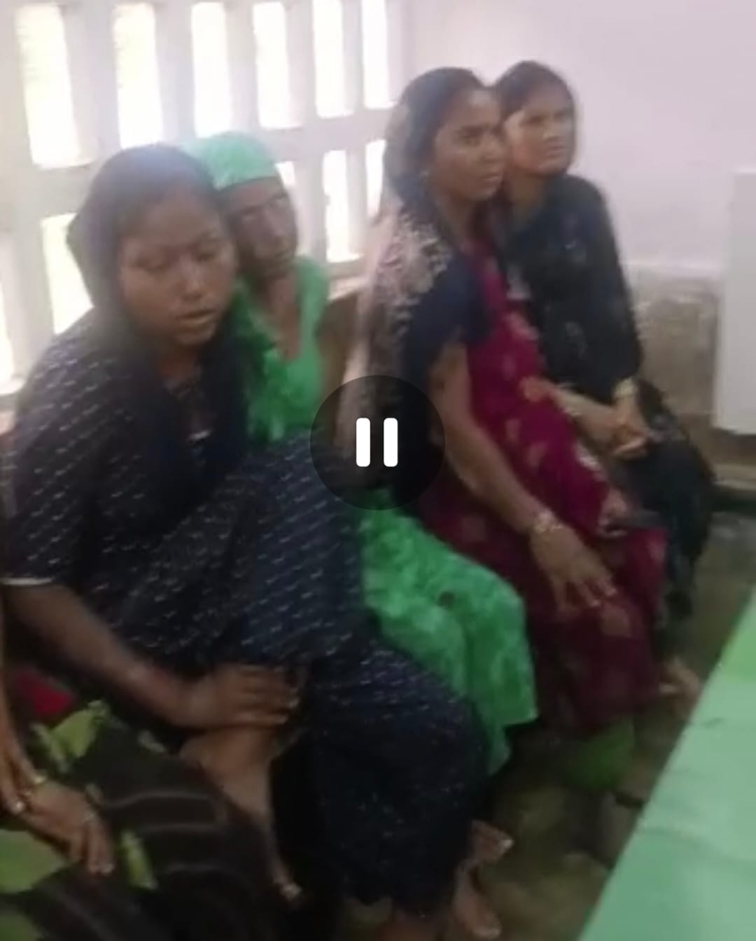 Lightning struck while planting paddy, woman killed, six injured
