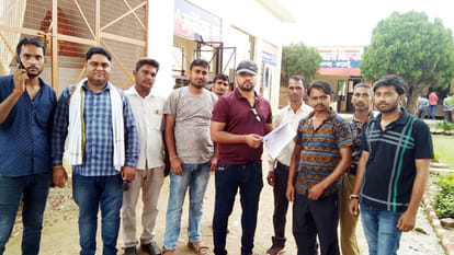 Villagers of Simra Bhojpur accused of vandalizing the power sub-station