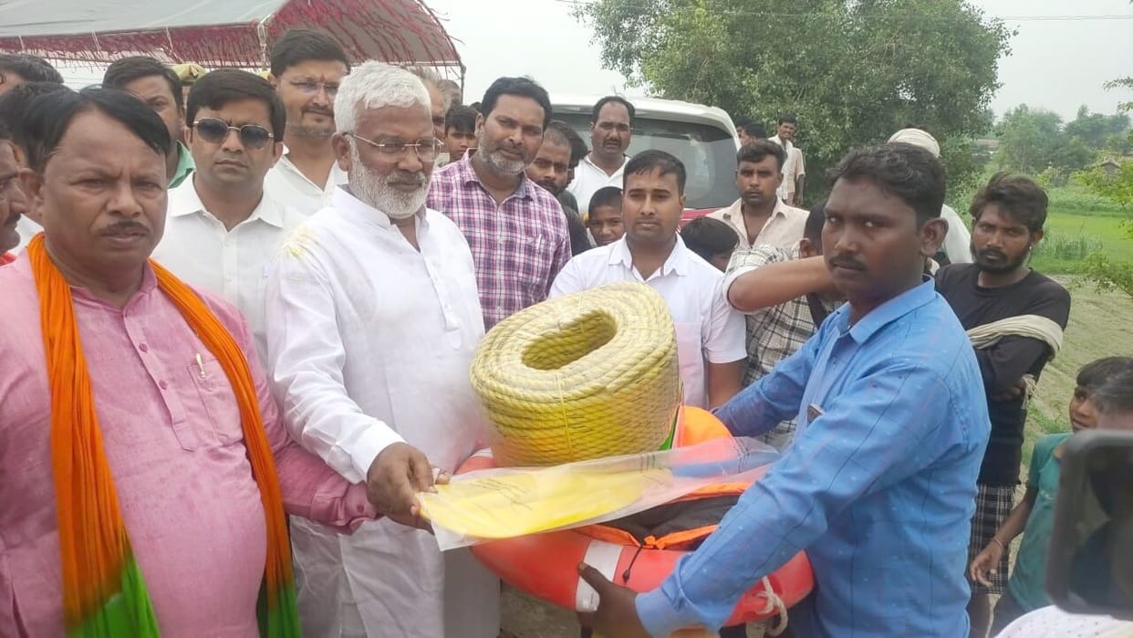 Flood should not cause trouble to people: Swatantradev