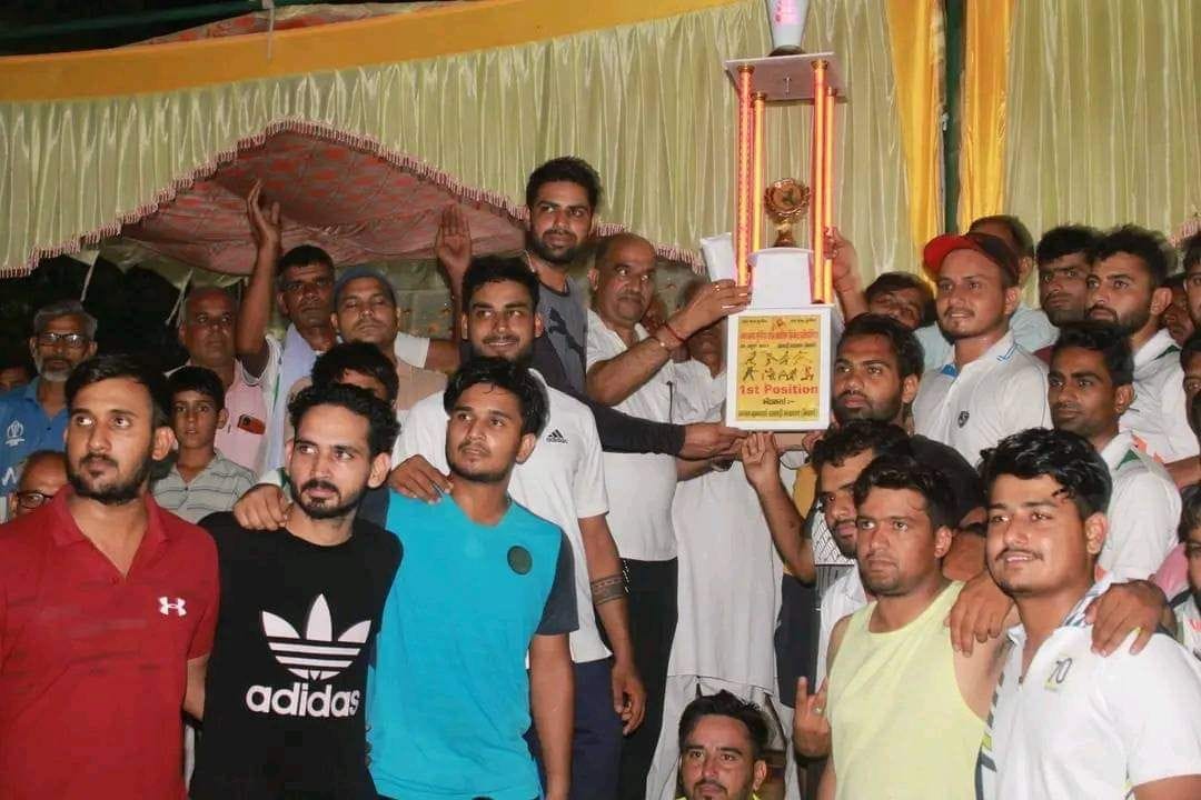 Uchana's team became the winner by defeating Milakpur in the night cricket competition