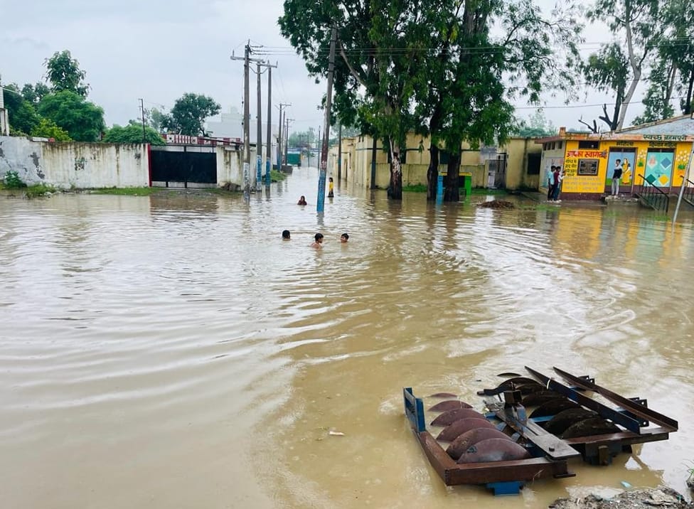 Water level of Malan, Ganga and Kotwali river increased