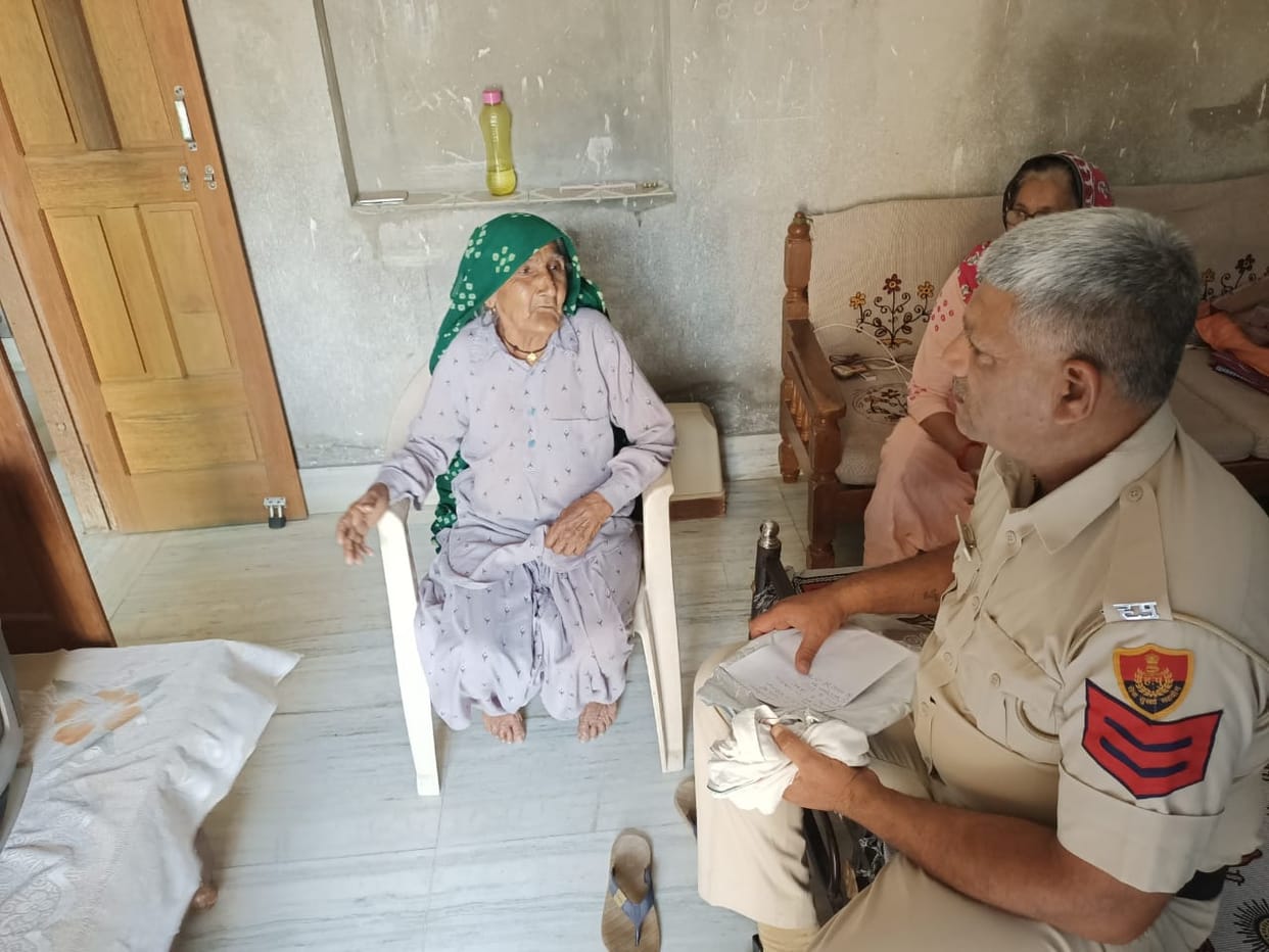 Police village guards reached the homes of 15,292 elders and inquired about their well-being