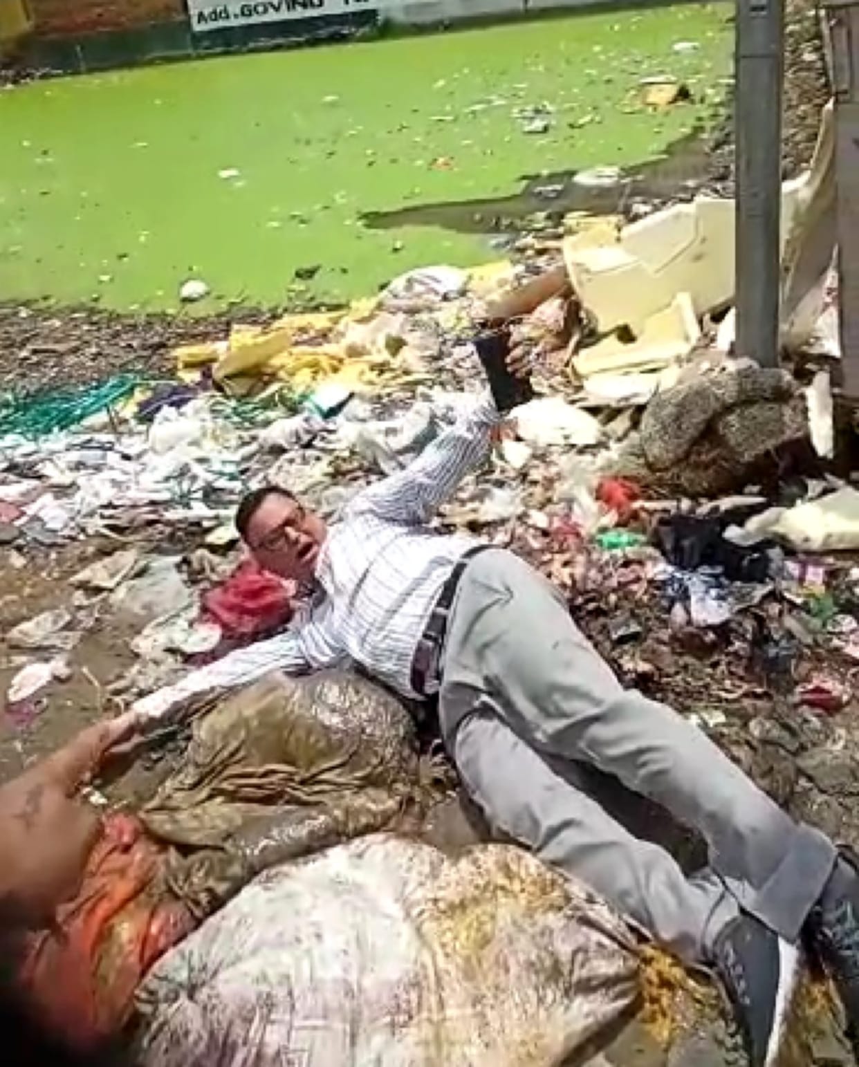 Jal Nigam's GM-JE was chased and beaten, clothes torn