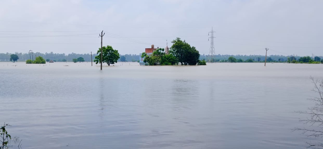More than 70 villages in the grip of floods, many lost contact