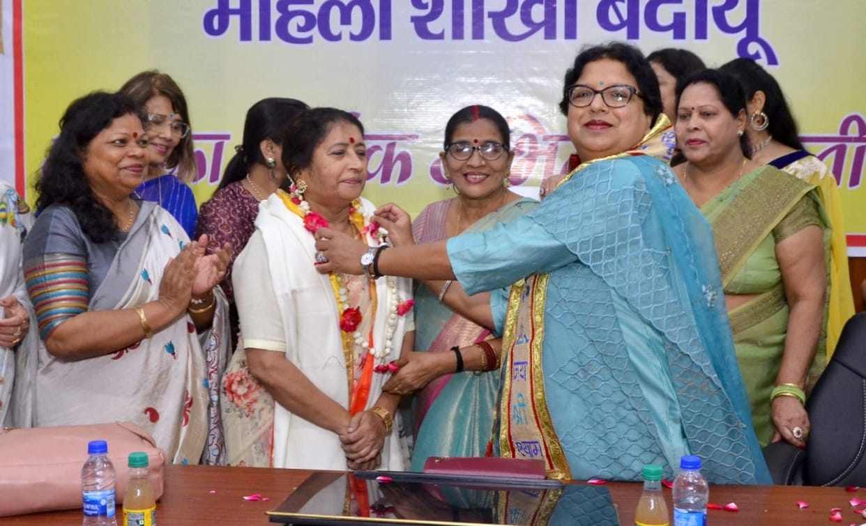 Honoring women who do selfless social service