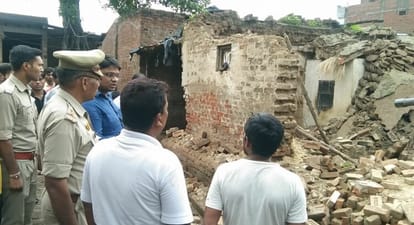 Wall collapses in Bilsi, woman dies after being buried under debris