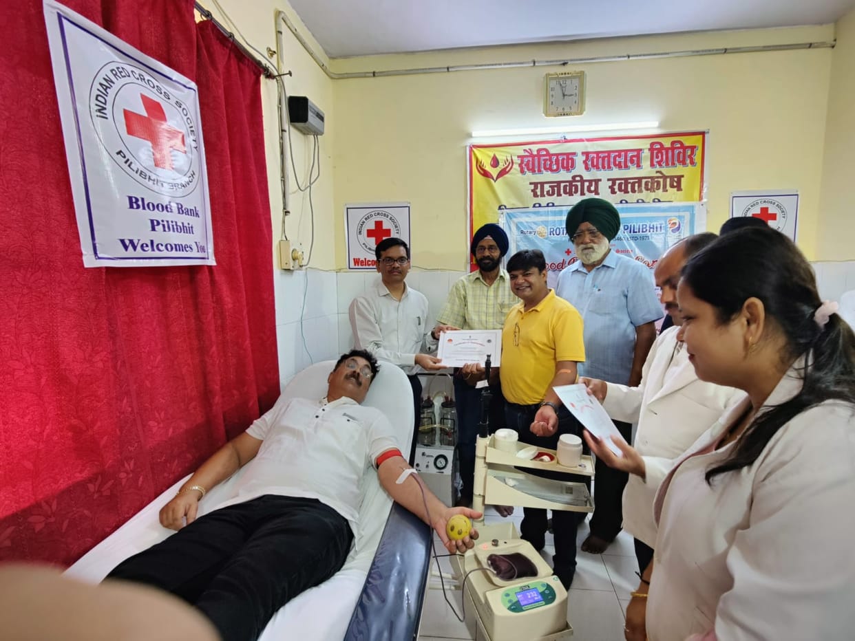 20 great donors donated blood in Rotary Club camp