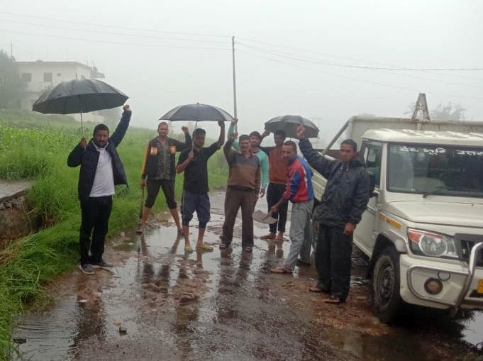 106 lakh rupees will be improved on four roads of Gumdesh