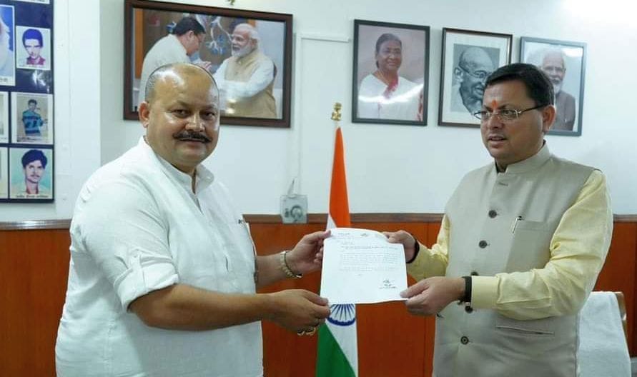 Dharchula MLA Harish Dhami met the Chief Minister