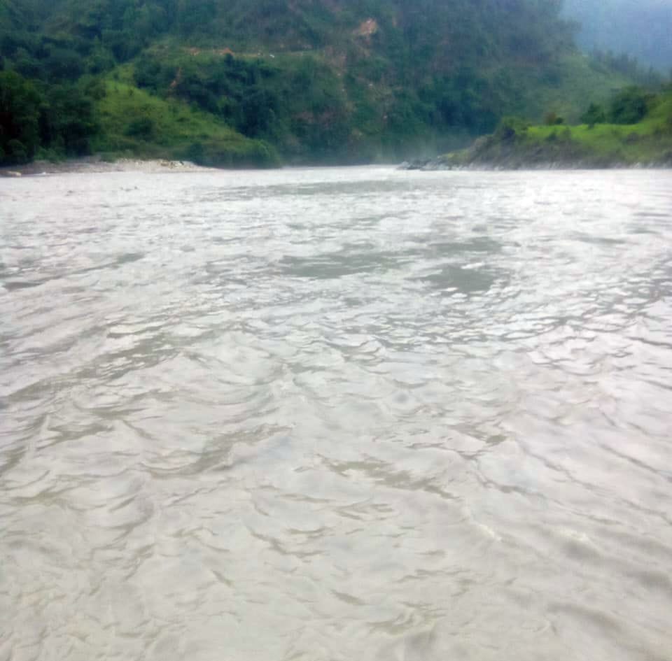 Kali river in spate, people living on the banks should be careful