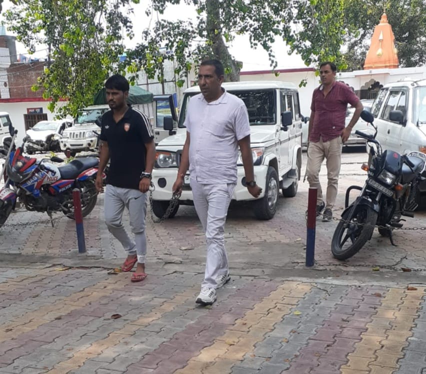 Sarpanch of Kabrachha village was killed by a jeweler's gun