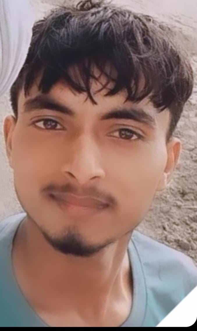 Kishore who went to make embankment for transplanting in the field died due to lightning