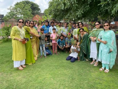 Rotary Club of Pilibhit planted saplings in Ekta Sarovar