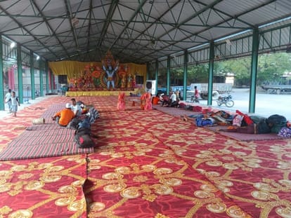 Groups of kanwariyas reached Mandi, will perform Jalabhishek today