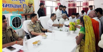 समय से करें शिकायतों का निस्तारण : डीएम Resolve complaints on time: DM