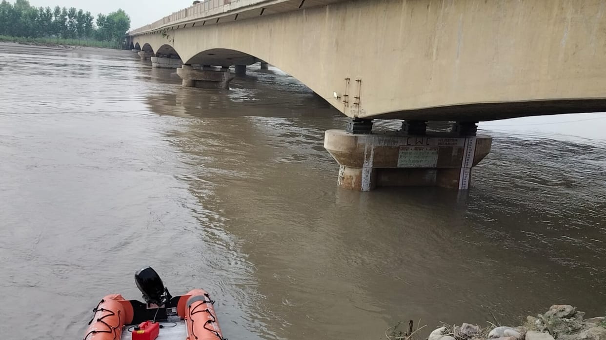 Yamuna's water level decreased by 80 cm from the warning point