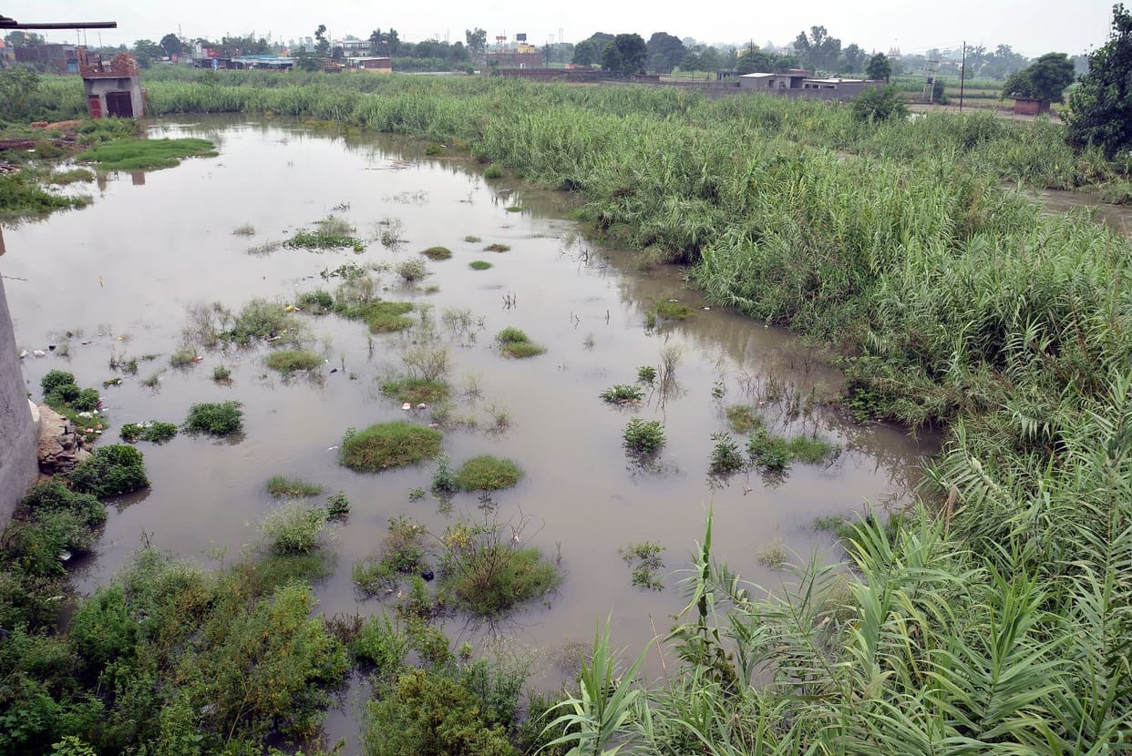 Kali river is in spate, increased risk of water entering the city